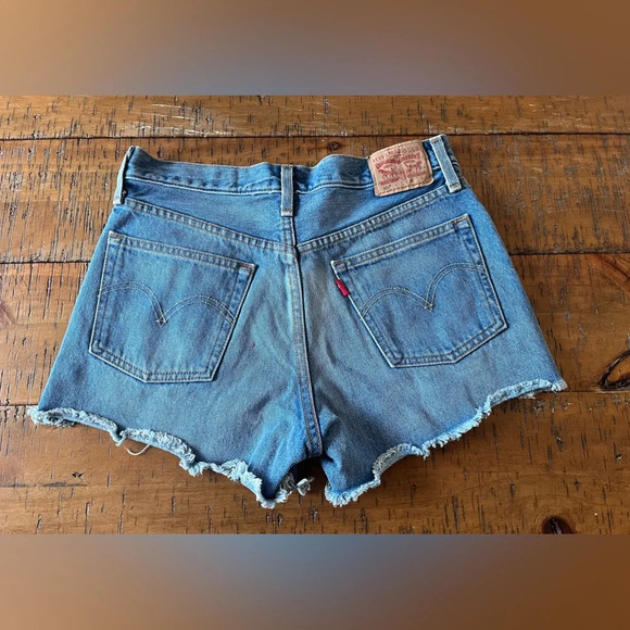 Levi’s 501‎ Denim Shorts - Picture 2 of 2